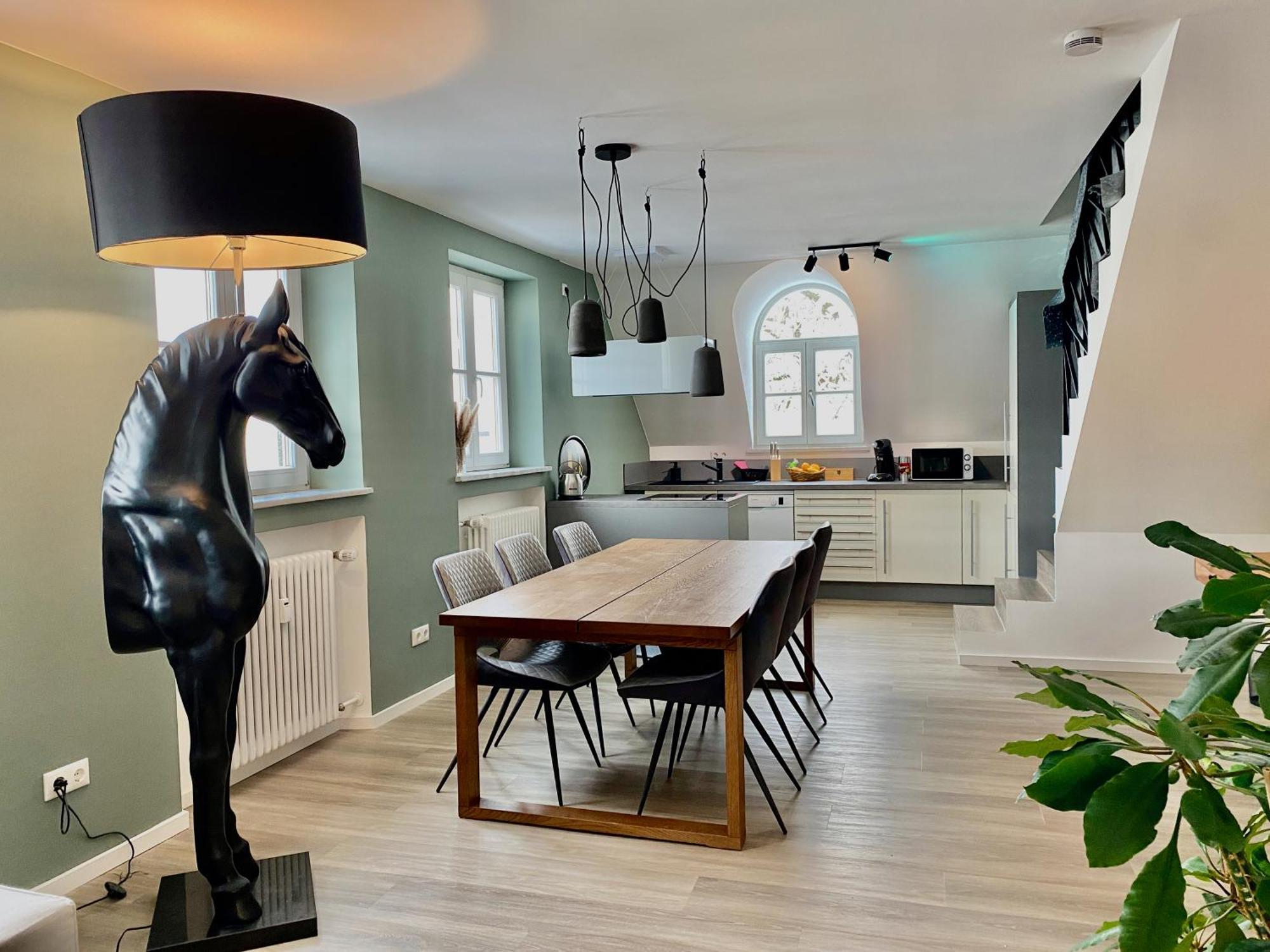 Stylisches City-Apartment - Ruhig & Zentral Apartment